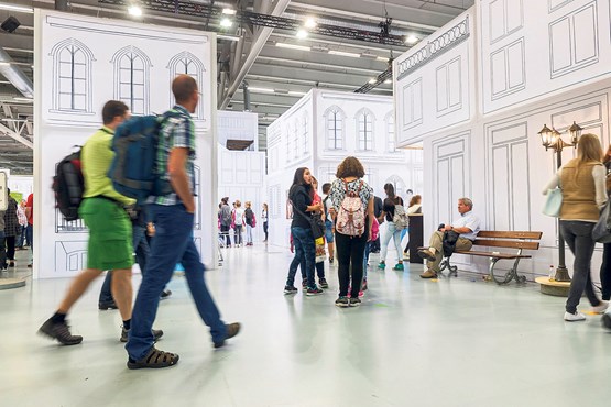 Nach der Lehre geht es weiter: An den SwissSkills Bern 2014 wurden die Karrierechancen der höheren Berufsbildung und Weiterbildung detailliert veranschaulicht.