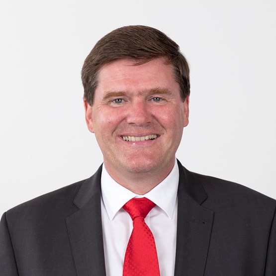 «Unternehmer kennen den Alltag der Betriebe. Sie wissen, wie praxistaugliche Lösungen aussehen müssen. darum gehören unternehmer in die politik.» Hansjörg Brunner*