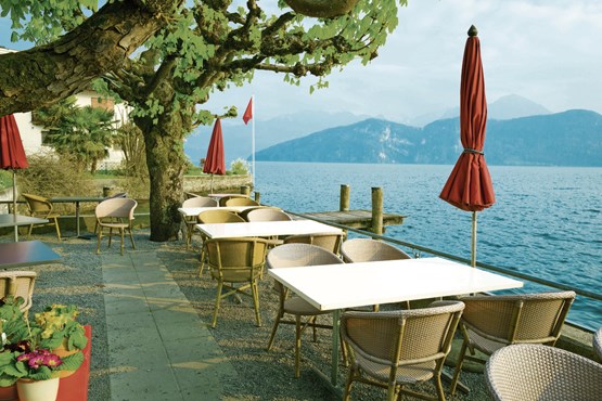 Il n’y a pas que les parasols qui restent fermés: de nombreux magasins ont dû fermer à cause du Coronavirus.Photo: 123RF