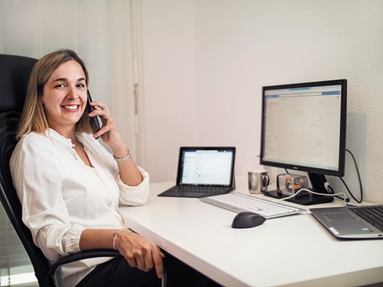 Green hat schnell reagiert und ganze Teams ins Home-Office verlagert, wie das Beispiel von Xenia Heiden zeigt.