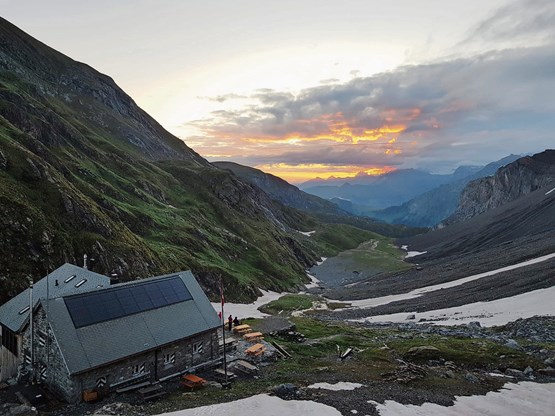 La Cabane du Wildhorn au lever du jourPhoto: Ulysse OG